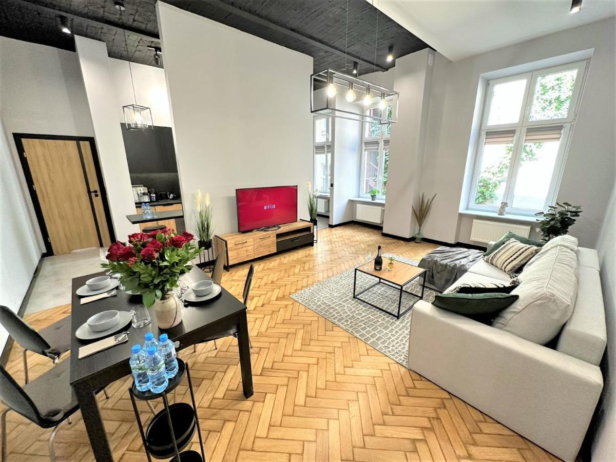 Luxury 100M2 Loft Design-Apartment At Wawel + Netflix Krakow Luaran gambar