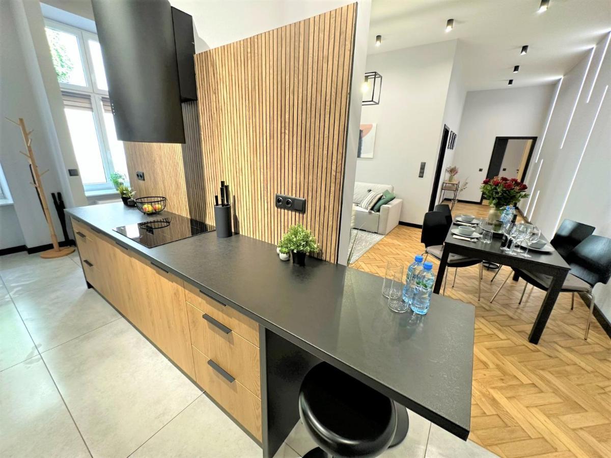 Luxury 100M2 Loft Design-Apartment At Wawel + Netflix Krakow Luaran gambar