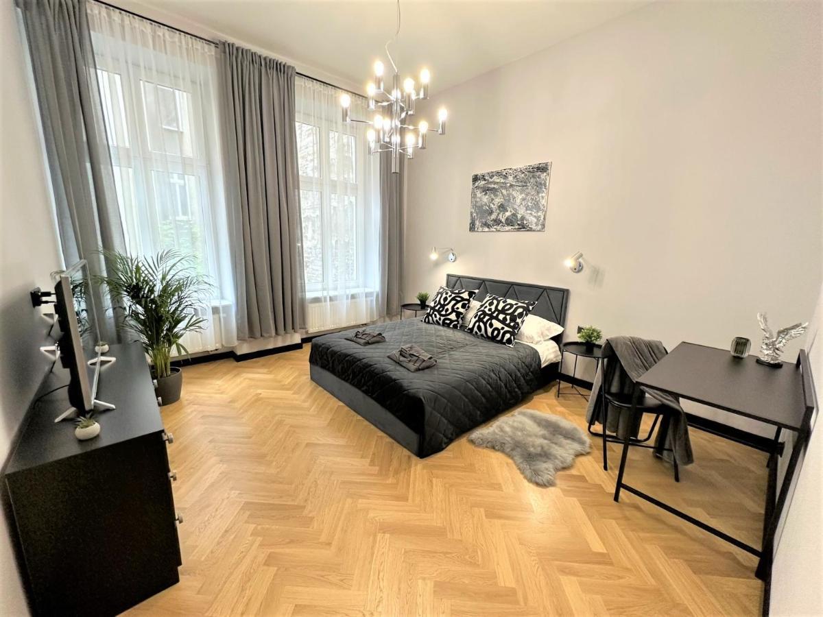 Luxury 100M2 Loft Design-Apartment At Wawel + Netflix Krakow Luaran gambar