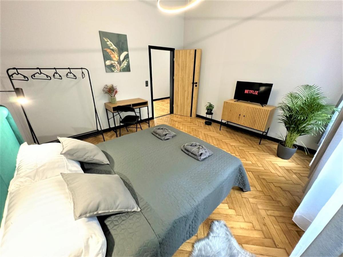 Luxury 100M2 Loft Design-Apartment At Wawel + Netflix Krakow Luaran gambar