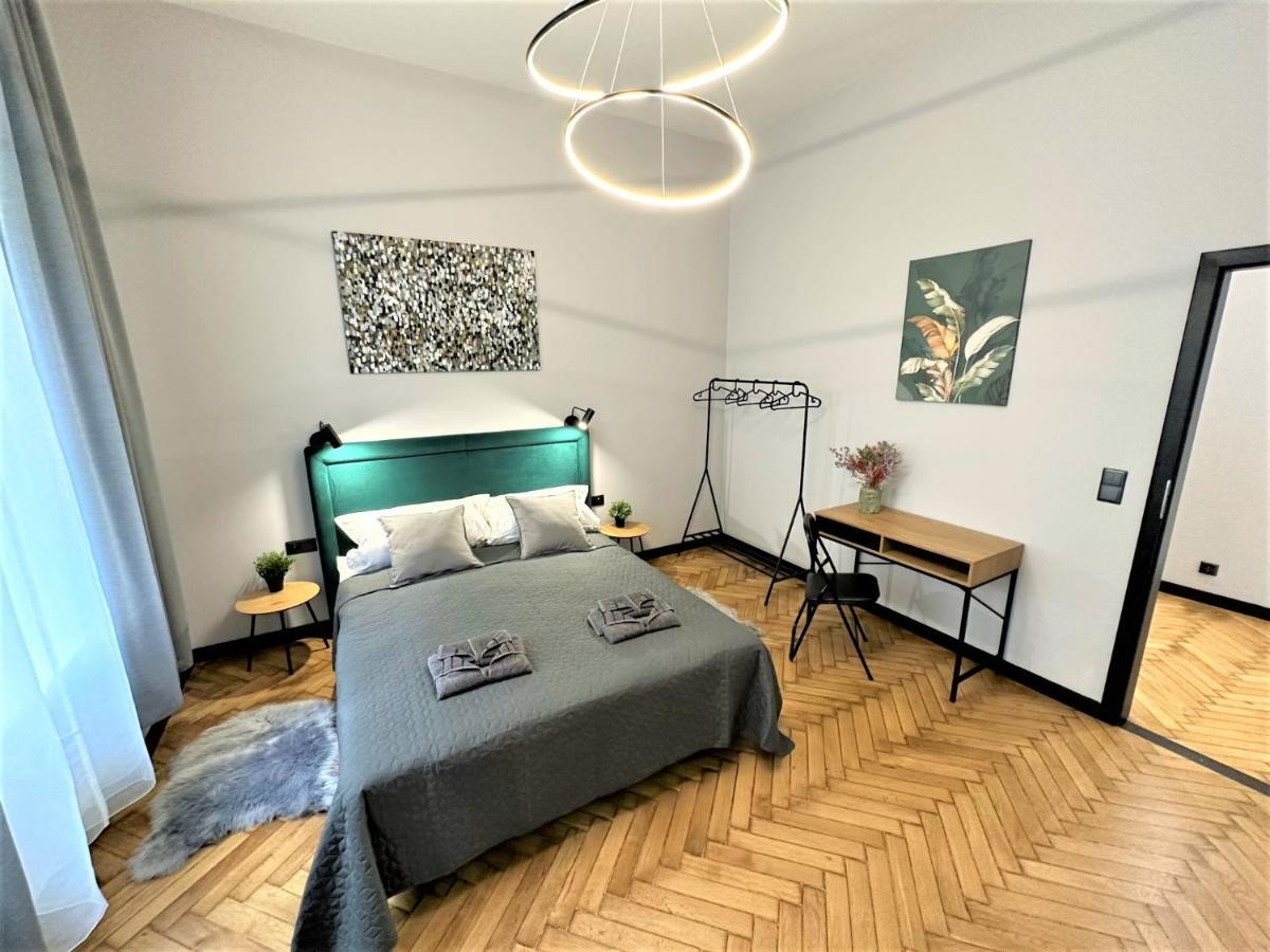 Luxury 100M2 Loft Design-Apartment At Wawel + Netflix Krakow Luaran gambar