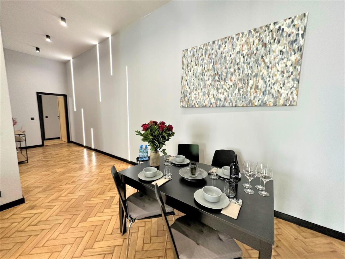 Luxury 100M2 Loft Design-Apartment At Wawel + Netflix Krakow Luaran gambar