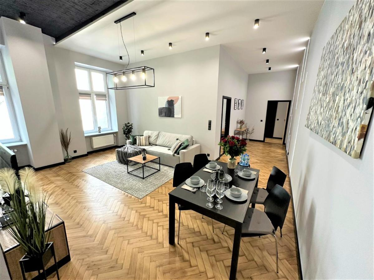 Luxury 100M2 Loft Design-Apartment At Wawel + Netflix Krakow Luaran gambar