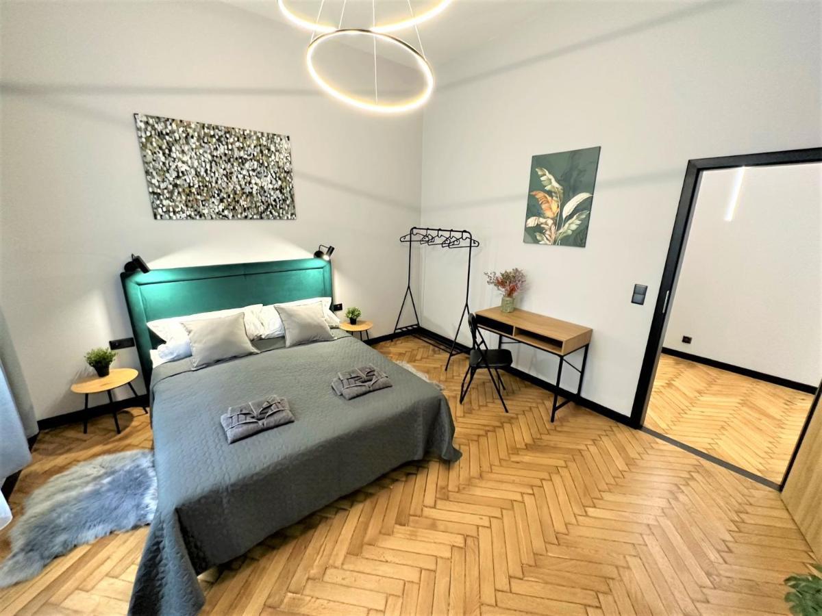 Luxury 100M2 Loft Design-Apartment At Wawel + Netflix Krakow Luaran gambar