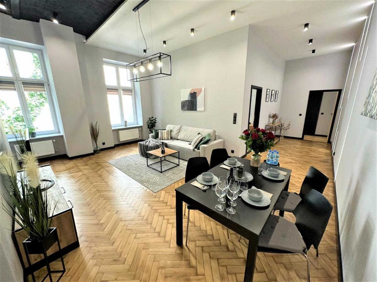 Luxury 100M2 Loft Design-Apartment At Wawel + Netflix Krakow Luaran gambar