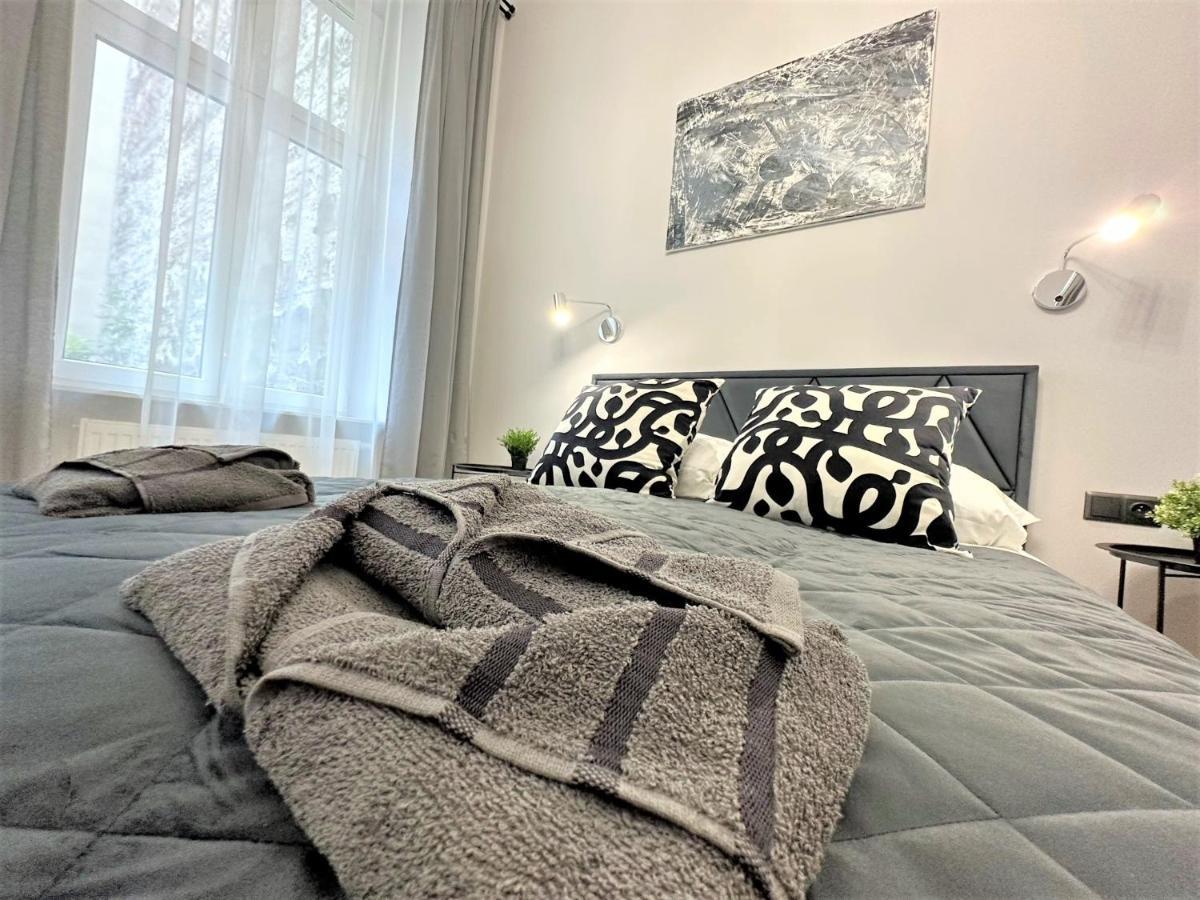 Luxury 100M2 Loft Design-Apartment At Wawel + Netflix Krakow Luaran gambar
