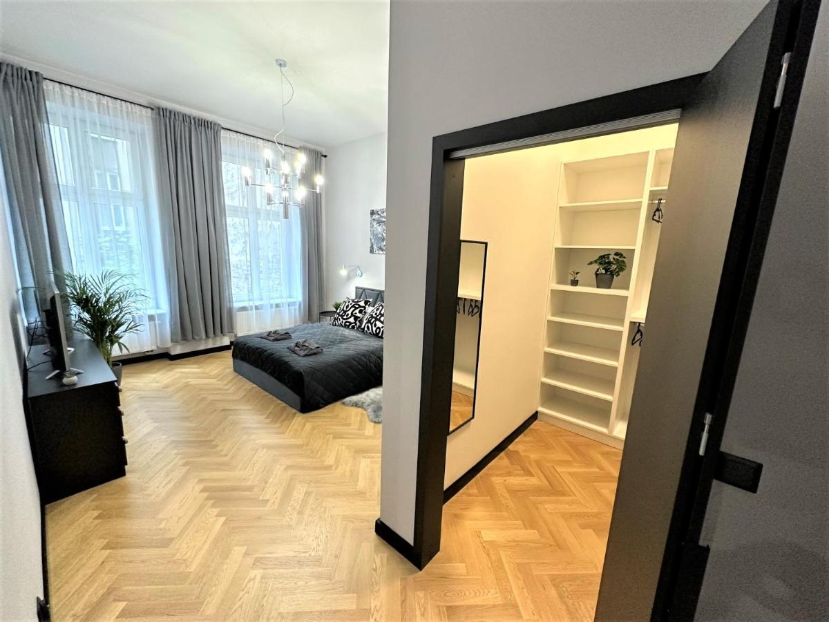 Luxury 100M2 Loft Design-Apartment At Wawel + Netflix Krakow Luaran gambar
