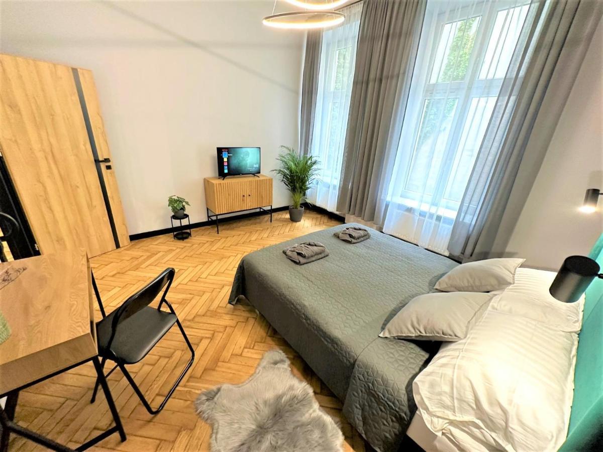 Luxury 100M2 Loft Design-Apartment At Wawel + Netflix Krakow Luaran gambar