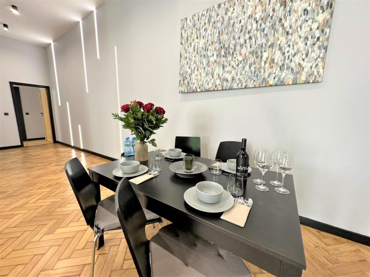 Luxury 100M2 Loft Design-Apartment At Wawel + Netflix Krakow Luaran gambar